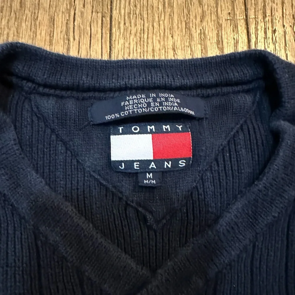 Tommy Hilfiger Navy V-Neck Knit Sweater with Red & White Chest Logo Stripe 90s
